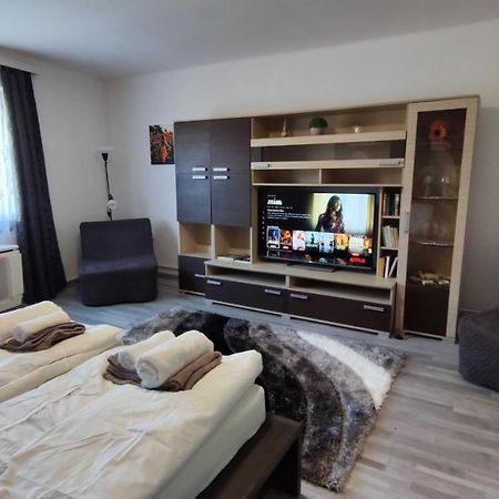 Freedom-Fehervar Apartman Székesfehérvár 外观 照片